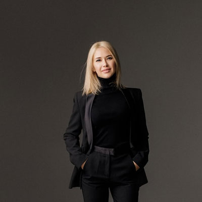 Emily Garcia – Customer Relations Specialist